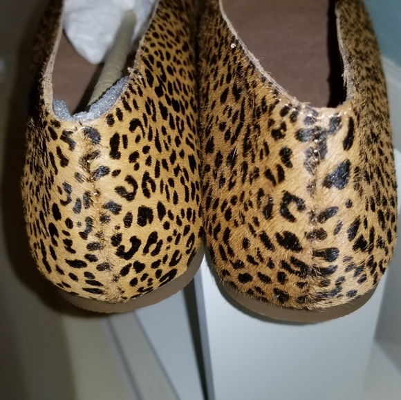 ππππSOLDππππCory Flat Calf Hair - Picture 5 of 8